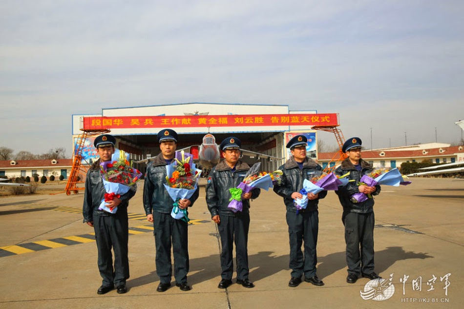 PLAAF%2BNanchang%2BQ-5%2Bpilot%2Bretirement%2Bceremony%2B6.jpg