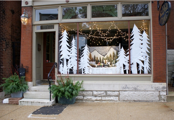 ventanas decoradas navideñas, como decorar ventanas en navidad, decoracion de ventanales en navidad, como decorar una ventana grande en navidad, ideas para decorar ventanas en navidad