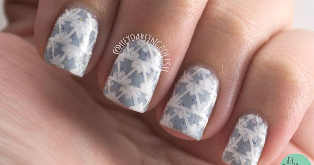 Hey, Darling Polish! Nail Art Link Up Geometric Triangles