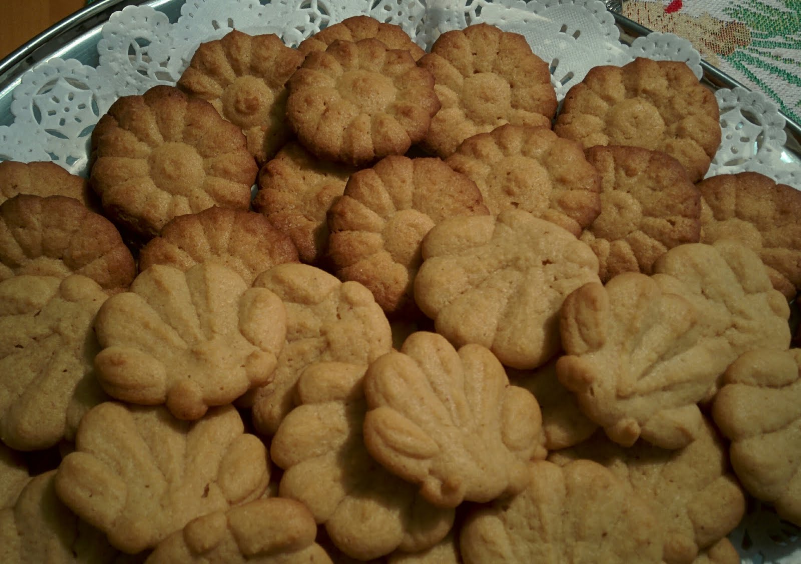 Carole Likes Round Food Peanut Butter Pressed Cookies