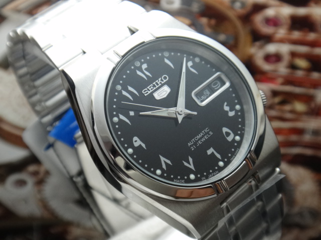 seiko 5 arabic day date