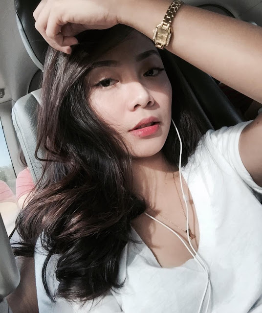 Meet This Drop-Dead Gorgeous School Teacher Who Will Make You Want to Enroll in Summer Classes! Meet This Drop-Dead Gorgeous School Teacher Who Will Make You Want to Enroll in Summer Classes!