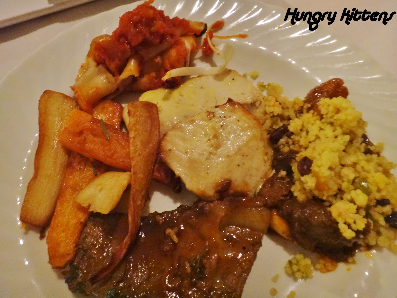 Hungry Kittens Cairns Day 2 Seafood Buffet at Coco's Restaurant