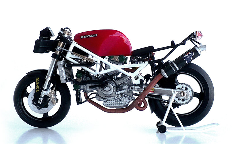 The Great Canadian Model Builders Web Page!: Ducati 888 Superbike Racer