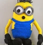 http://www.ravelry.com/patterns/library/interchangeable-minion-figures---despicable-me