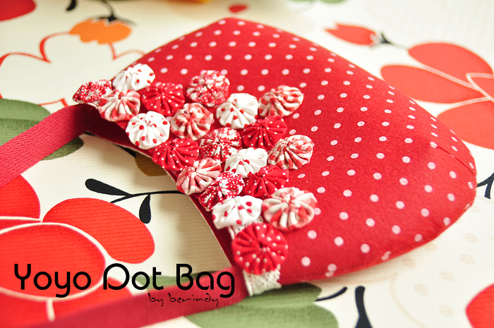 Shoulder Bag with Fabric Yo-Yo Flowers. DIY Pattern & Tutorial in Pictures. 