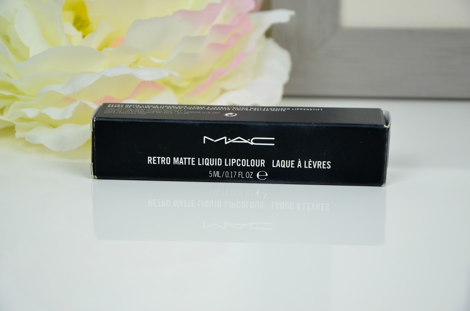 Retro matte liquid lipcolour MAC Oh, Lady review and swatch