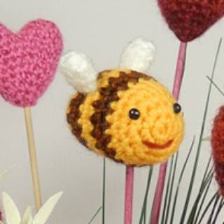 PATRON GRATIS ABEJA AMIGURUMI 10674 🐝