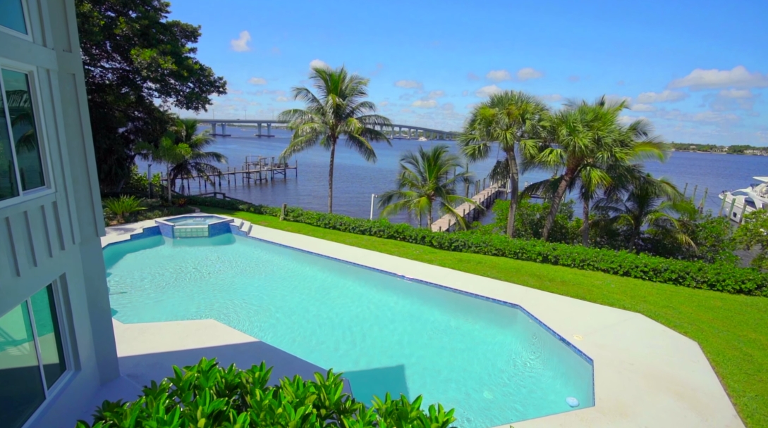 Tour 19 N River Rd, Stuart FL vs. 20 Interior Design Photos