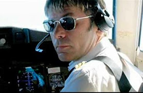 Bruce Dickinson, piloto