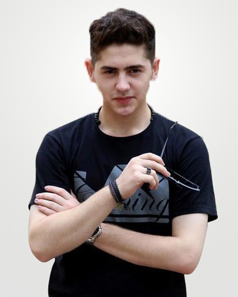 Biodata Cemal Faruk Urhan Lengkap Aktor Yang Berkebangsaan Turki Info Seputar Biodata Profil Selebritis Nasional Internasional