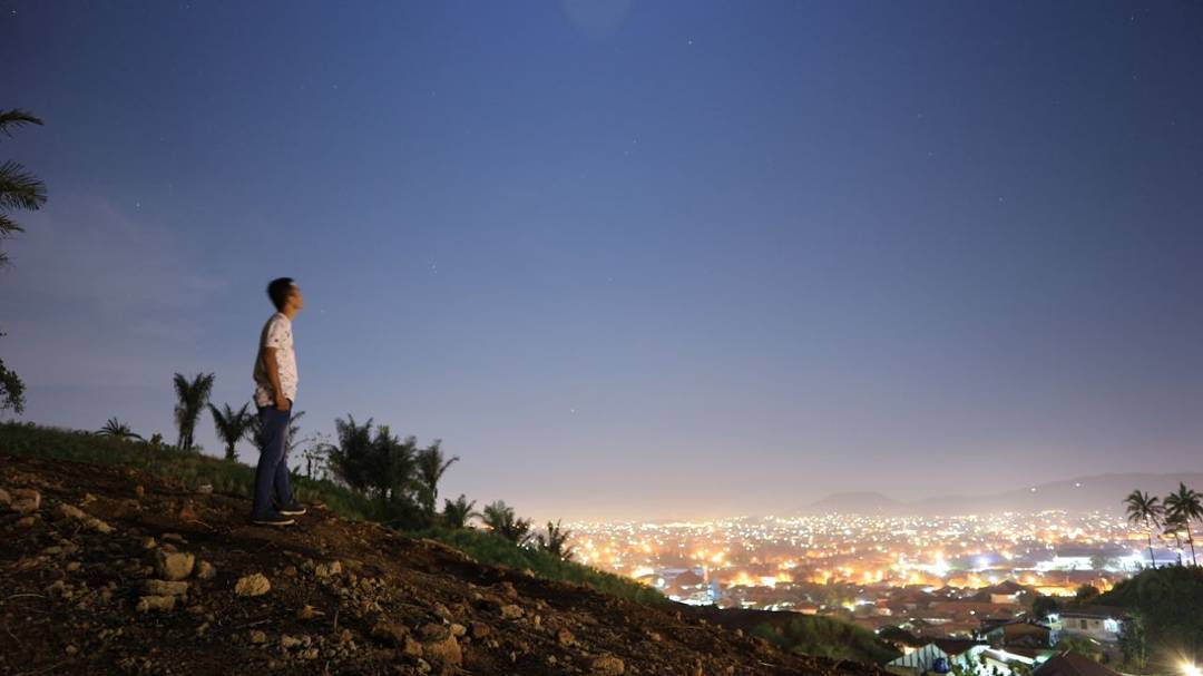 Bukit Sindy Teropong Kota Lampung, Tempat Wisata Malam ...