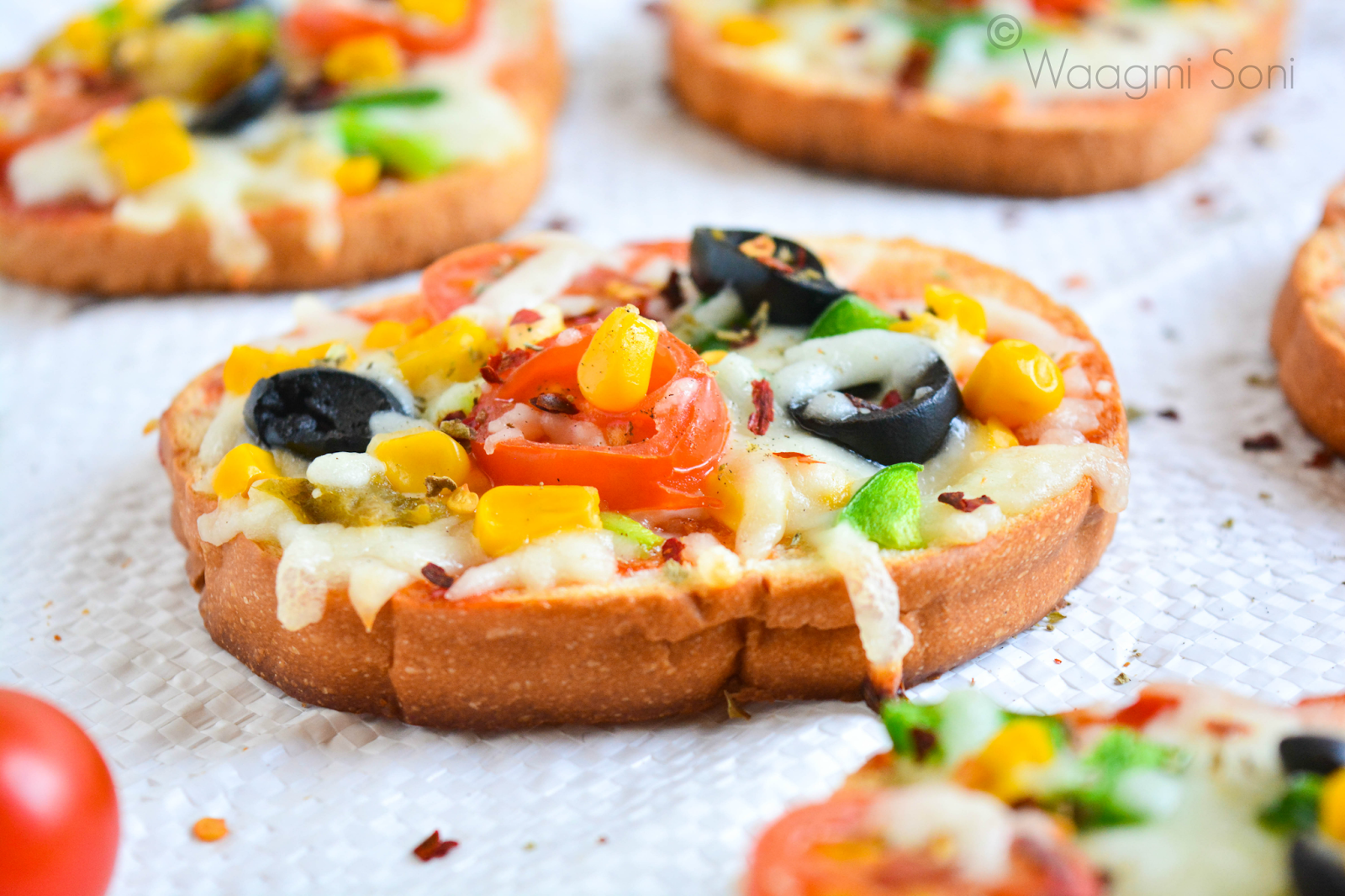 Cookingisfunn Mini Bread Pizza Bites