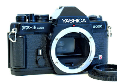 Yashica FX-3 Super 2000, Front