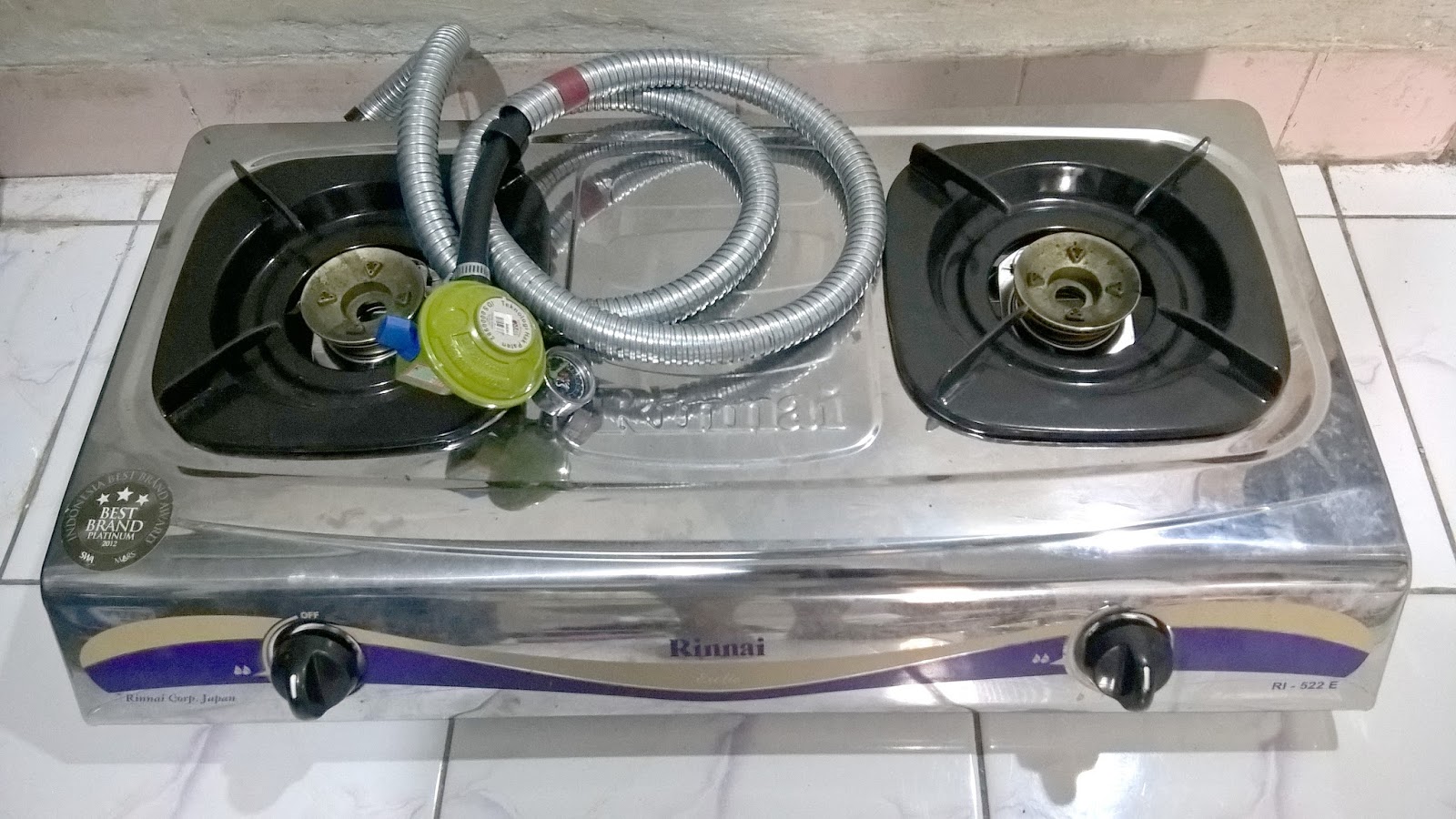 Cara Memasang Selang Dan Regulator Pada Kompor Gas - Djangkaru Bumi