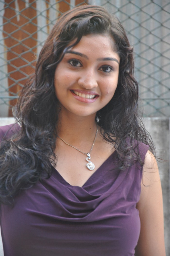 Tamil Tv Serial Actress Neelima Rani Cute Picture Gallery