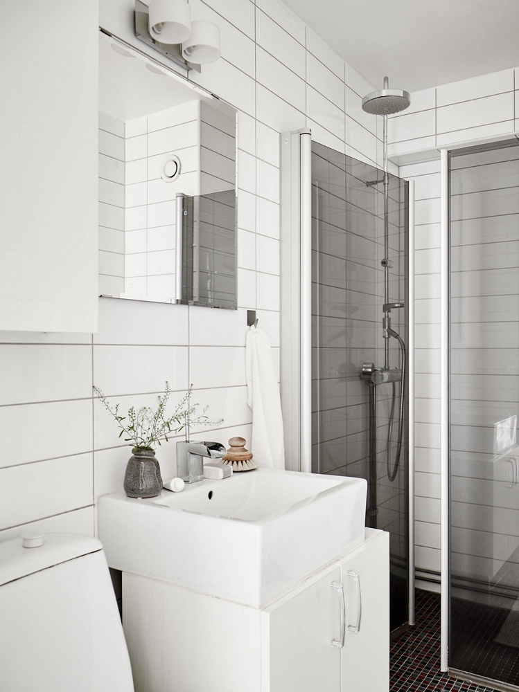 JOLIE ASSOCIATION DE COULEURS... BLANC, BRUN, BEIGE, NOIR ET VIEUX ROSE