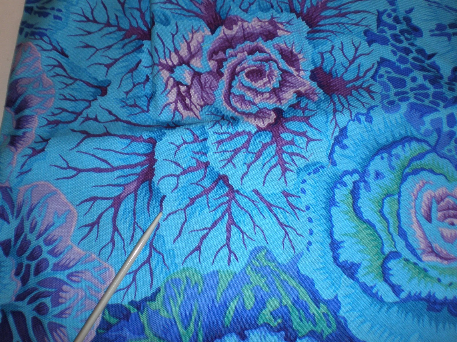 Glorious Applique: Pandemonium Quilt tutorial #2 - fabrics, double ...