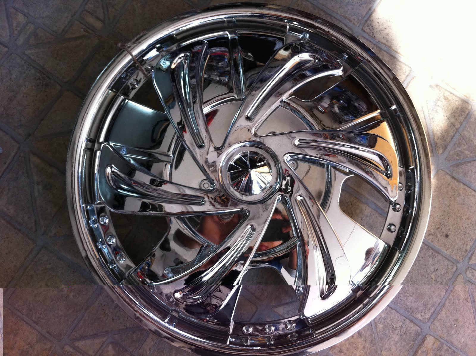 TUNINGCOX: capace roti cromate rotative pe marimea 14 la 75 lei