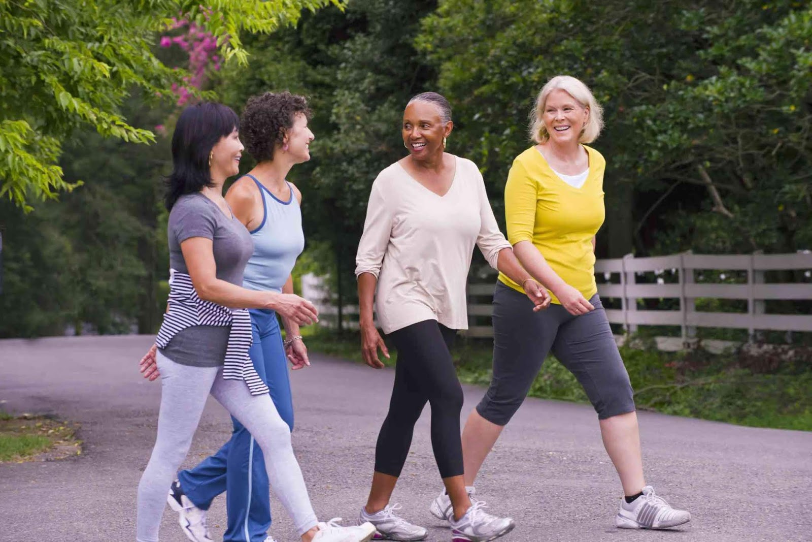 Walking Improves Brain Activity, Fights Depression, Reduces Obesity And