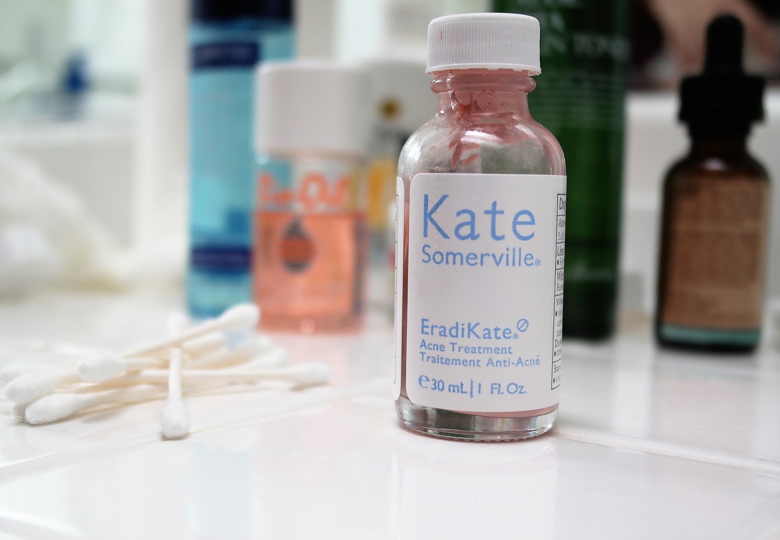 Review | Kate Somerville Eradikate Acne Spot Treatment | Graduate Gal