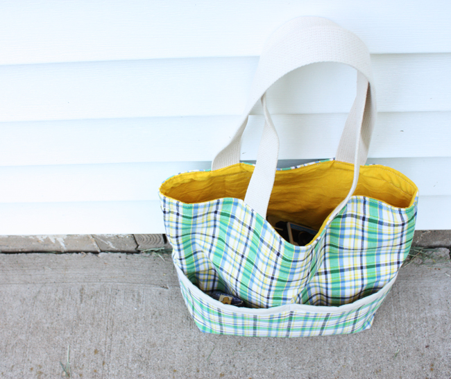 Grosgrain: Free Pattern Month Day 20 - Noodlehead: Summer Madras Tote