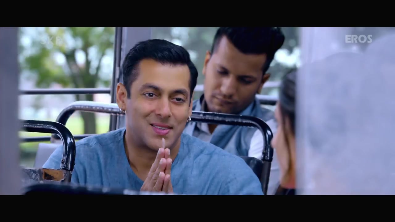 эмма пирсон горячая. птица пересмешника сериал. Avi 720p. Avi 720p. Hatchet 3 фильм на русском языке.