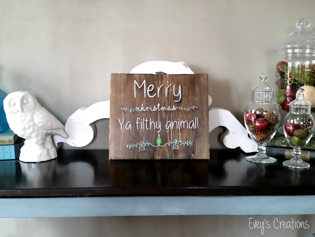 http://sweetsongbird.eveyscreations.com/2016/11/home-alone-2-inspired-holiday-sign-and.html