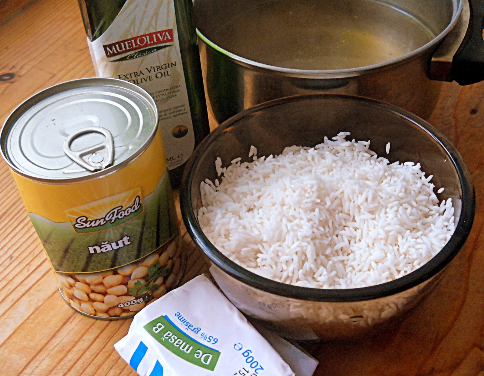 Arome si culori Nohutlu pilav Pilaf turcesc cu naut