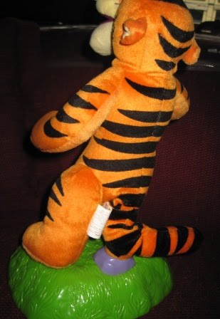 bouncing singing tigger toy