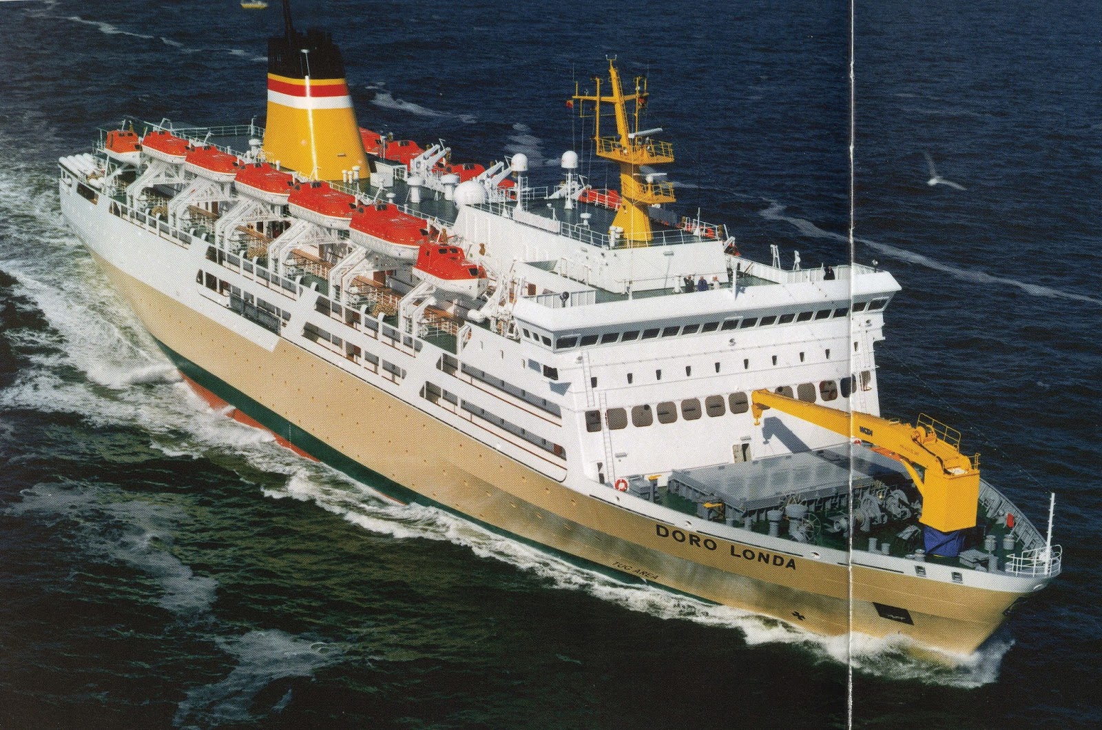 KM Dorolonda Tiba di Nabire: Jadwal Layani Penumpang Jayapura-Surabaya