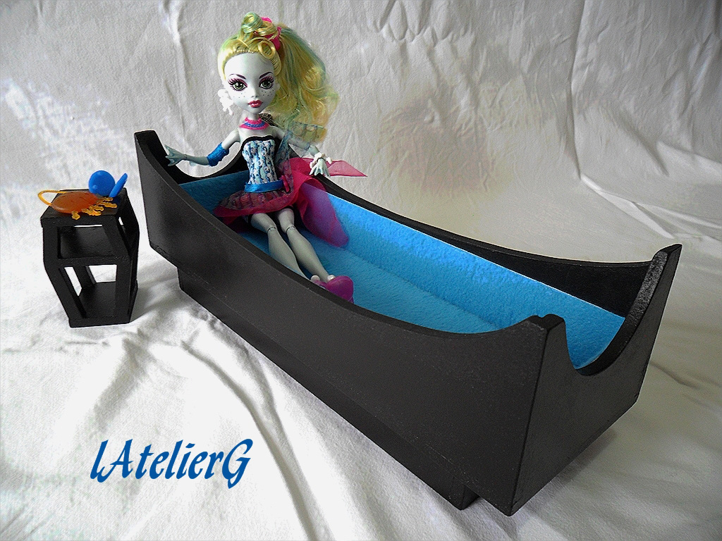 lAtelierG: 23. Spécial Monster High : Le lit pour Lagoona Blue