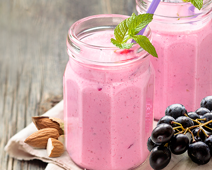 almond butter grape smoothie 