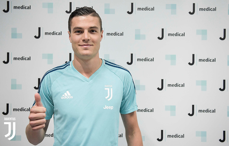 Zvanično: Andrea Favilli je napadač Juventusa Zvanično: Andrea Favilli je napadač Juventusa