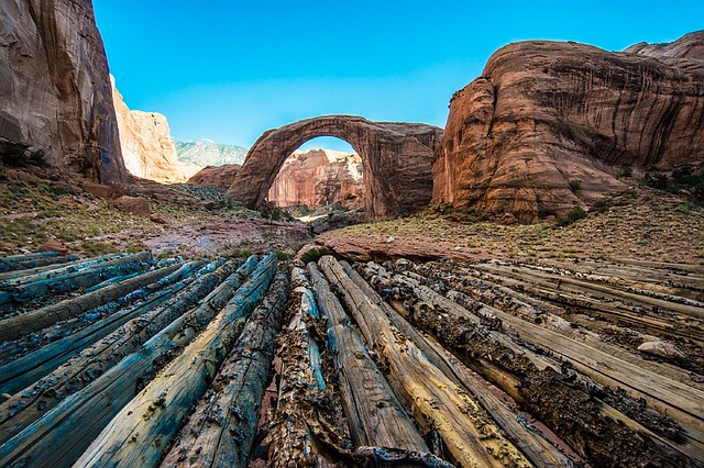 Rainbow Bridge National Monument at Lake Powell Rainbow Bridge National Monument at Lake Powell