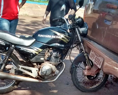 Roncador: Motociclista distraído, bate em caminhonete na Paraná