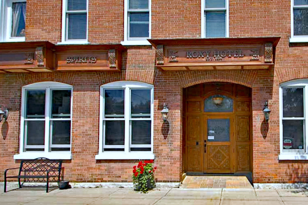 Life in the Slow Lane (The Pearl) Aug. 22 Cape Vincent, NY