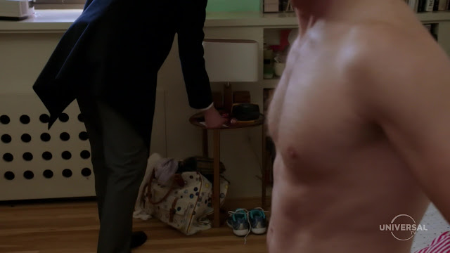 Jack Noseworthy shirtless in Law & Order: SVU 16-11 "Agent Provoca...