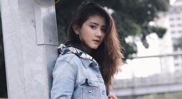 Download Lagu Gak Ada Waktu Bieb - Ghea Youbi Mp3 Terbaru ...