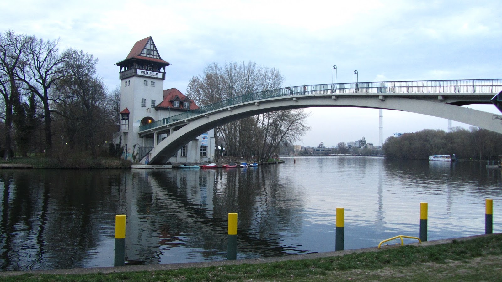 Berlin Gezilecek Yerler Insel der Jugend