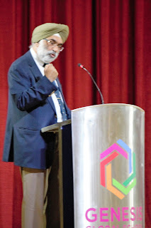 Students learn about the ‘Challenges for the World in 2017’ at the edition of “Genesis Conversations 2017” Students learn about the ‘Challenges for the World in 2017’ at the edition of “Genesis Conversations 2017”