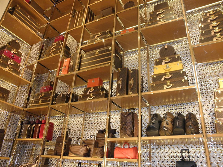Louis Vuitton 'Roma Etoile' Boutique is one of the best places to