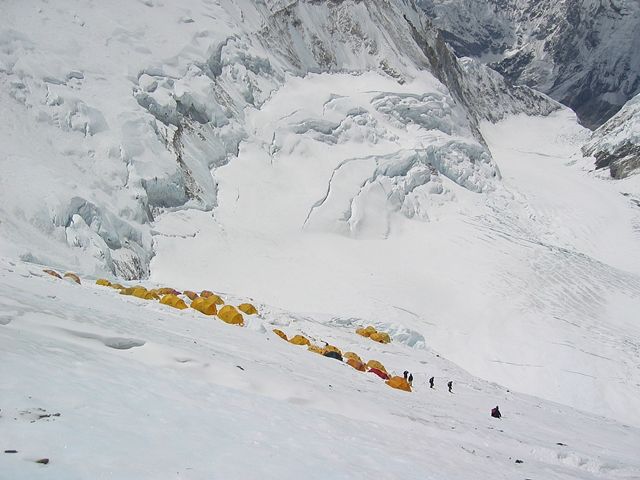 Everest-camp
