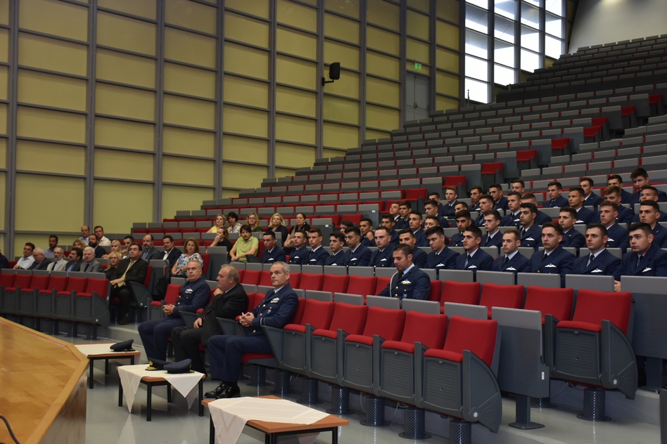 ΚΛΙΚ ΓΙΑ ΜΕΓΕΝΘΥΣΗ