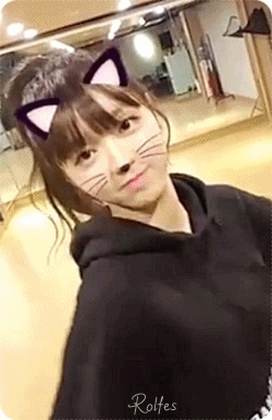 오마이걸 대표적인 꿀잼 V앱 돌려돌려 돌림판 - 유아 움짤.gif | 인스티즈