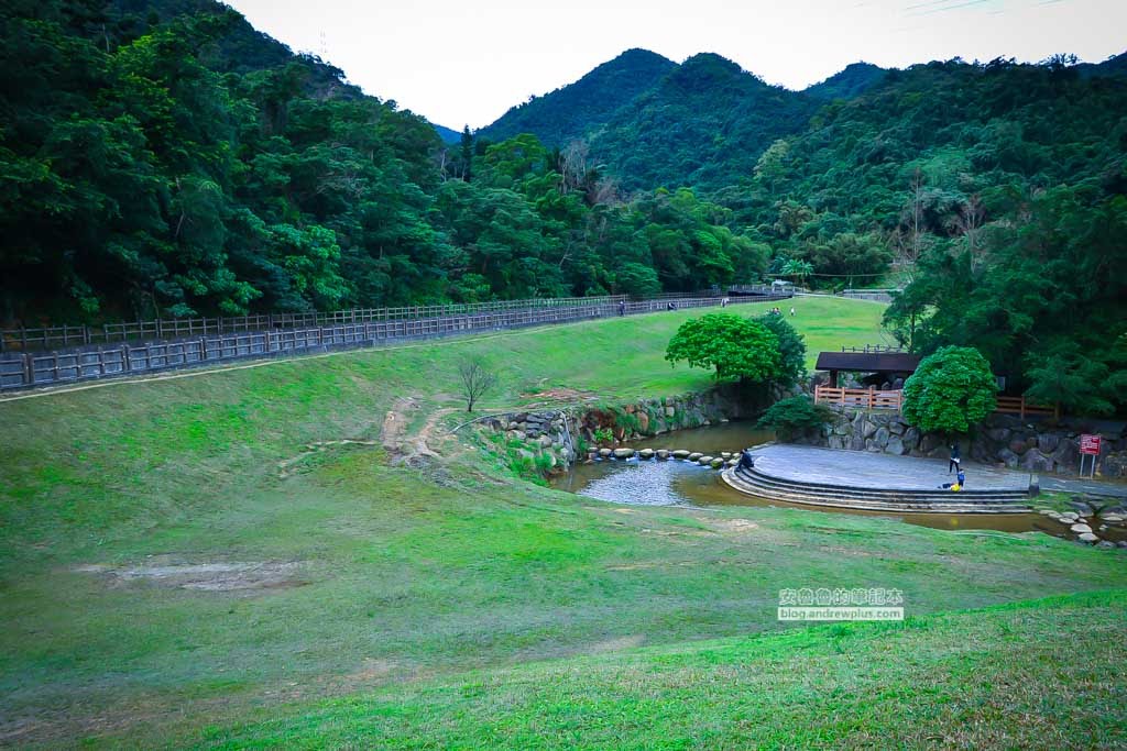 大溝溪親水公園,大溝溪生態防治園區,內湖草地野餐,內湖親子散步