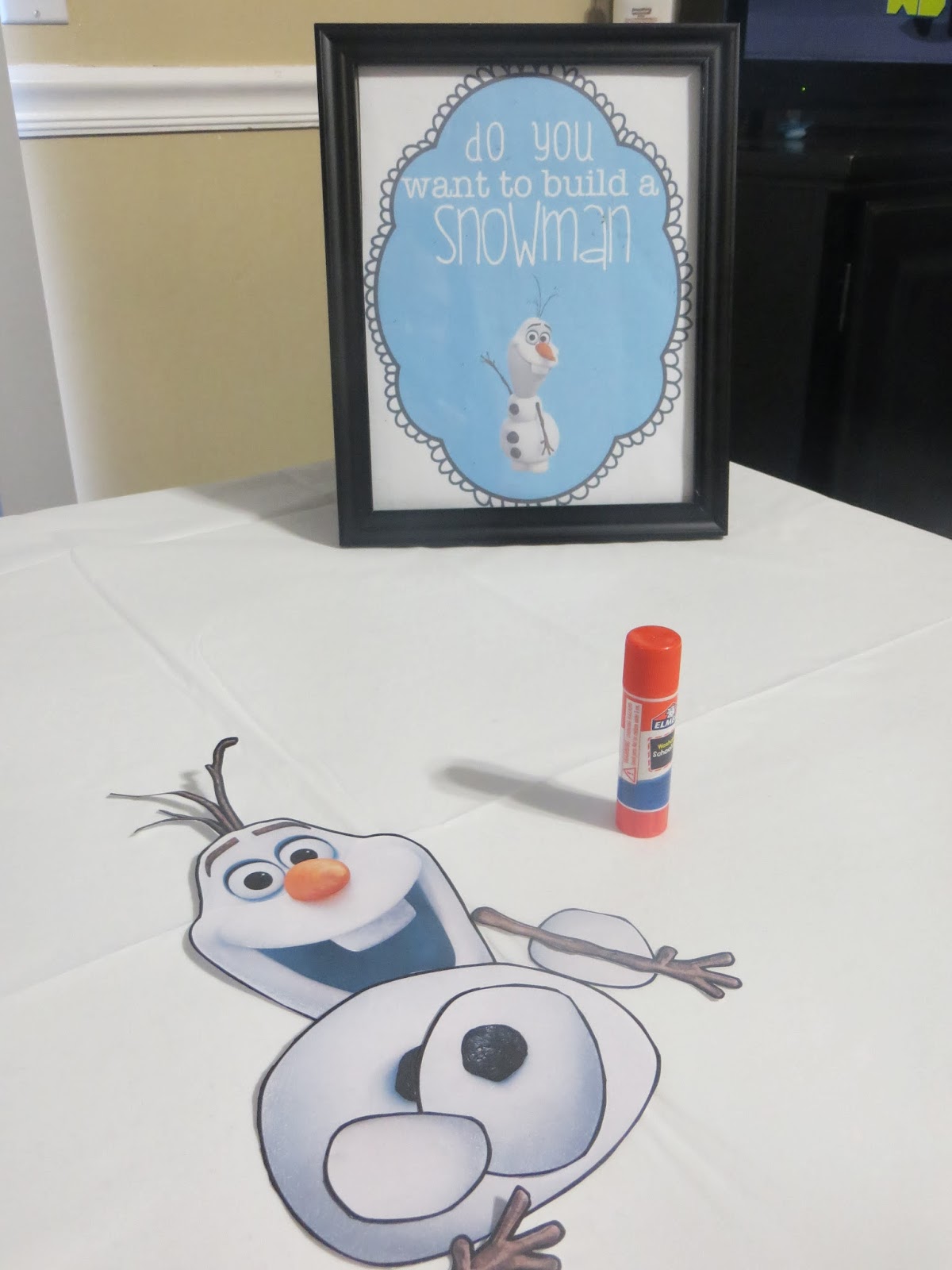Do You Wanna Build A Snowman? DIY Snowman Kit  Frozen themed birthday  party, Frozen birthday party printables, Frozen bday party
