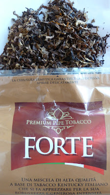 A la une de PipeGazette... (tabacs italiens FORTE & COMUNE) P1030725