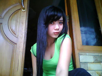 Belahan dada abg hot
