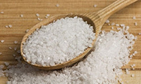 فوائد و أستخدامات الملح الإنجليزي المدهشة Epsom Salt